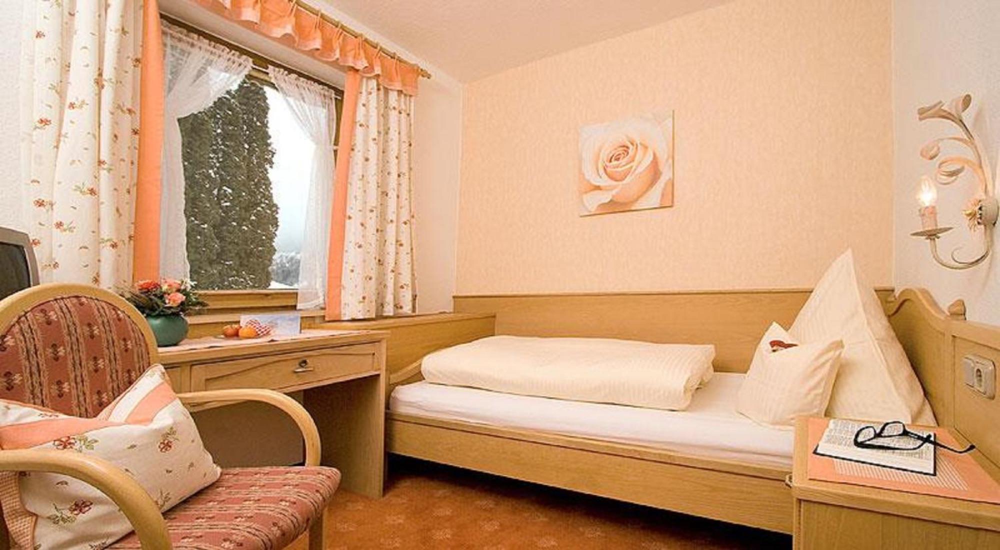 Pension Alpenblick Hotel Pfronten Exterior photo